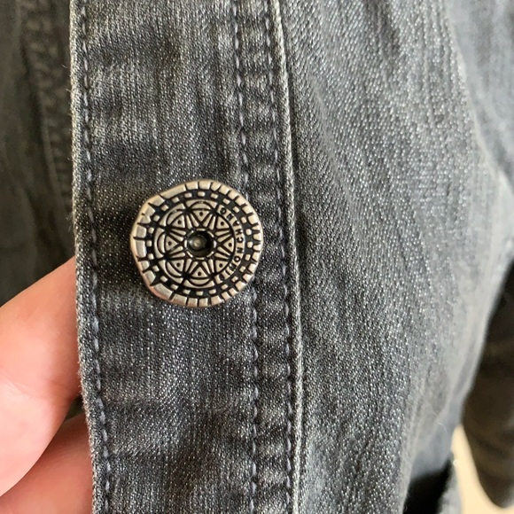 Simon Chang Denim Jacket 🌴 - Picture 4 of 11